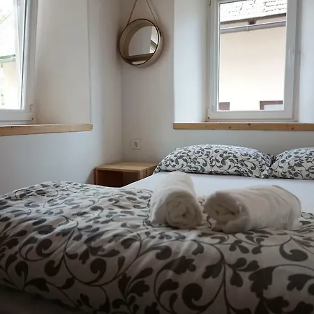 Corner شقة بوويتش